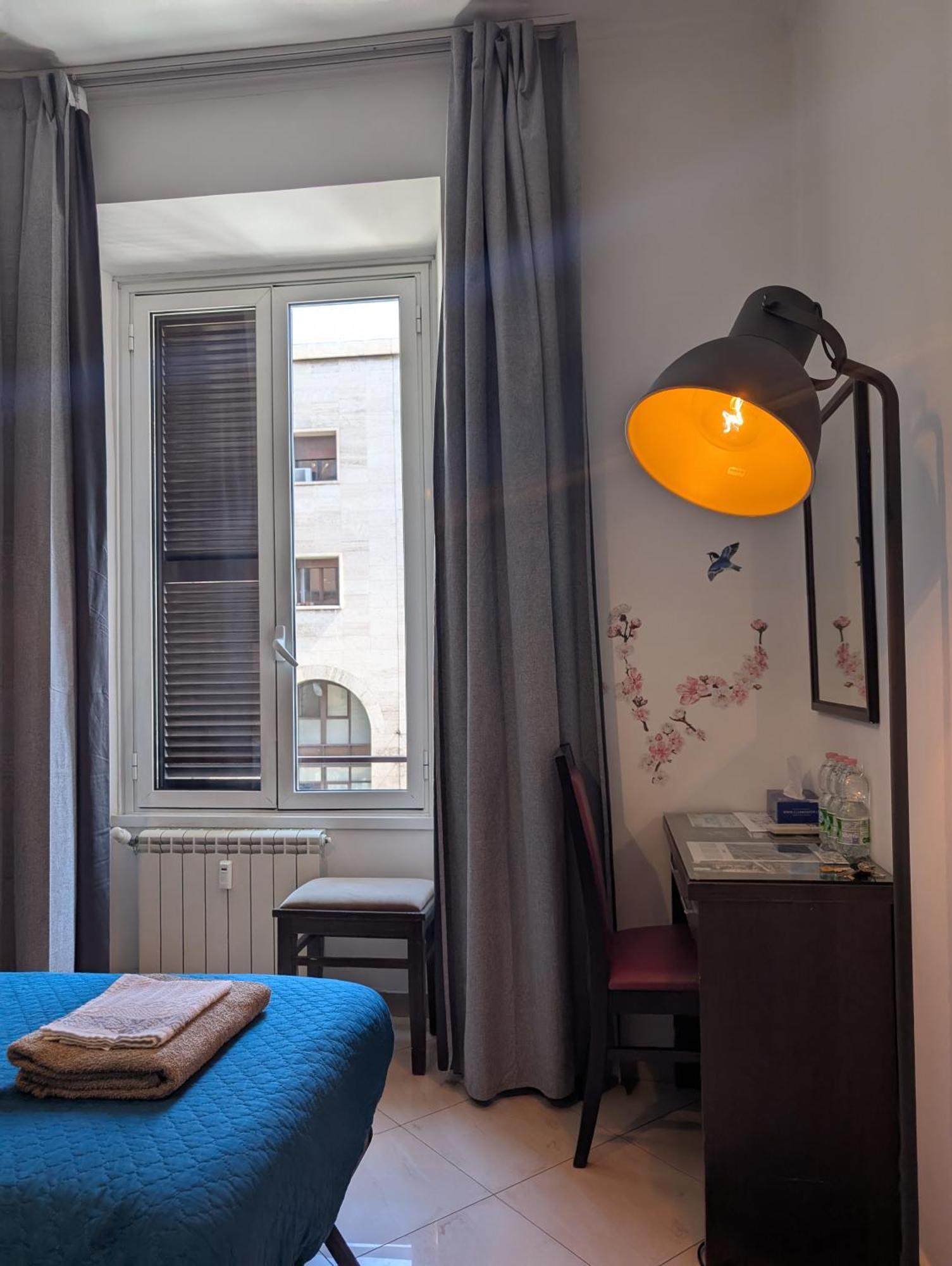 Roomz Romestay Exterior photo